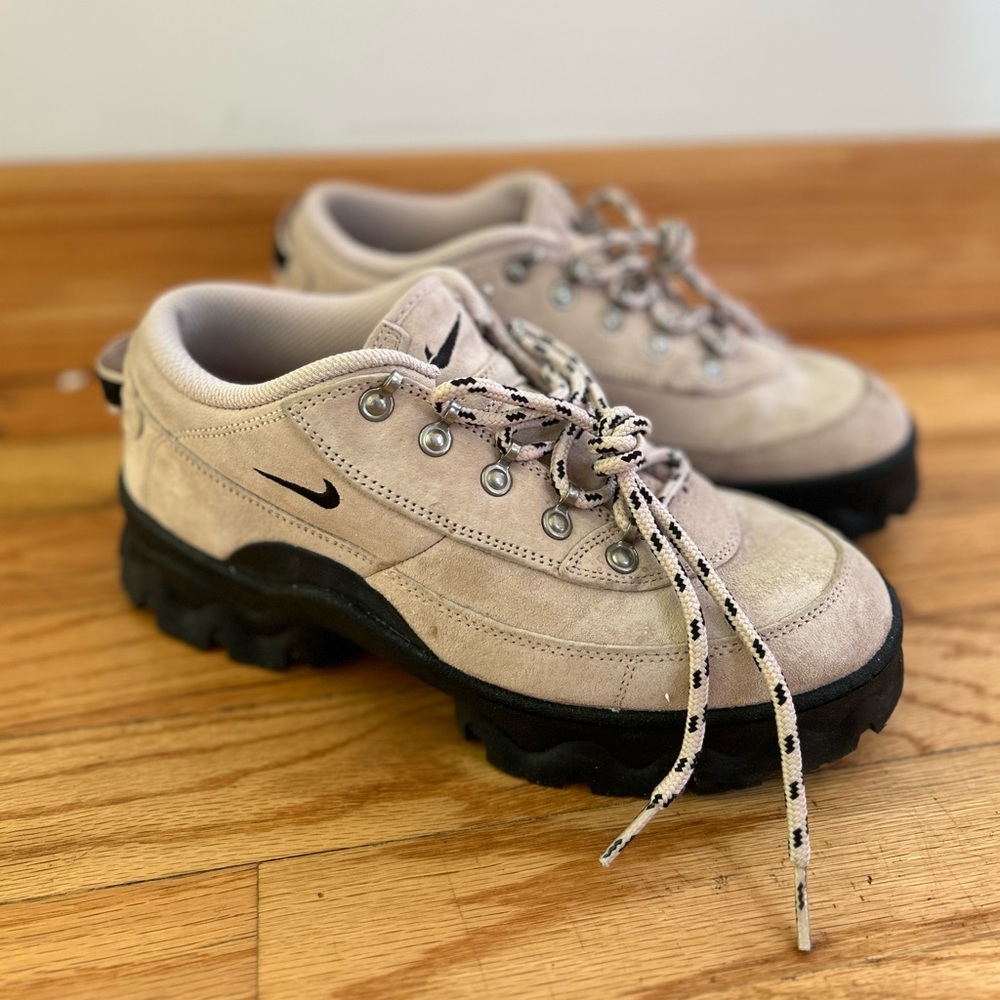 Nike Lahar Fossil Stone Sneaker Shoe Hiking Women’s Size 8.5 Suede